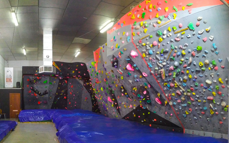 Rocódromo escalada Córdoba Desplome